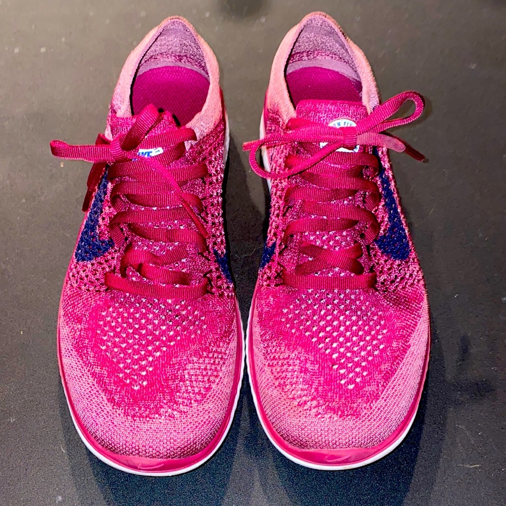 Women’s Nike Free Run. Size 8